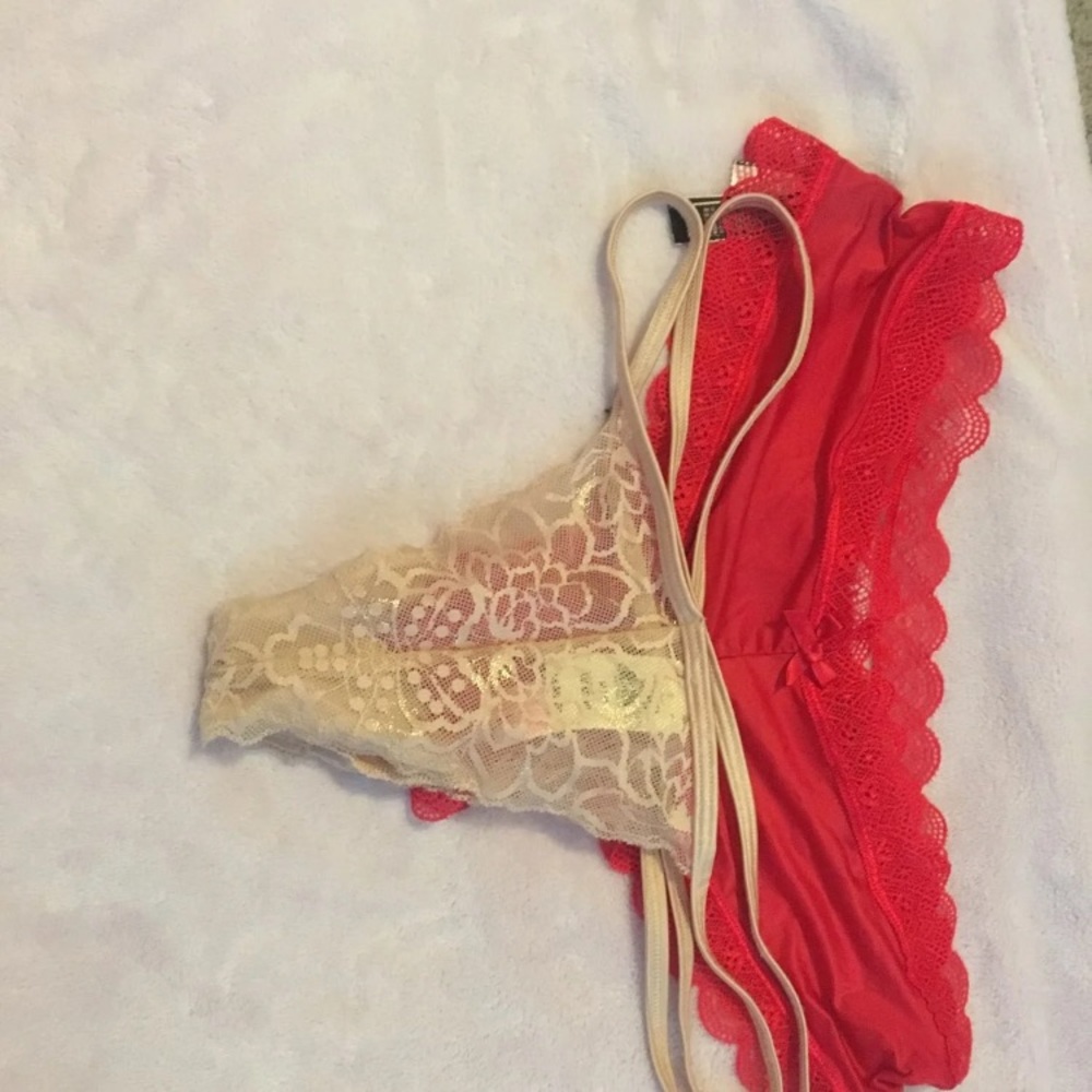VS pink panties